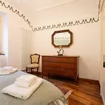 Lungarno Vespucci Charming Apartment