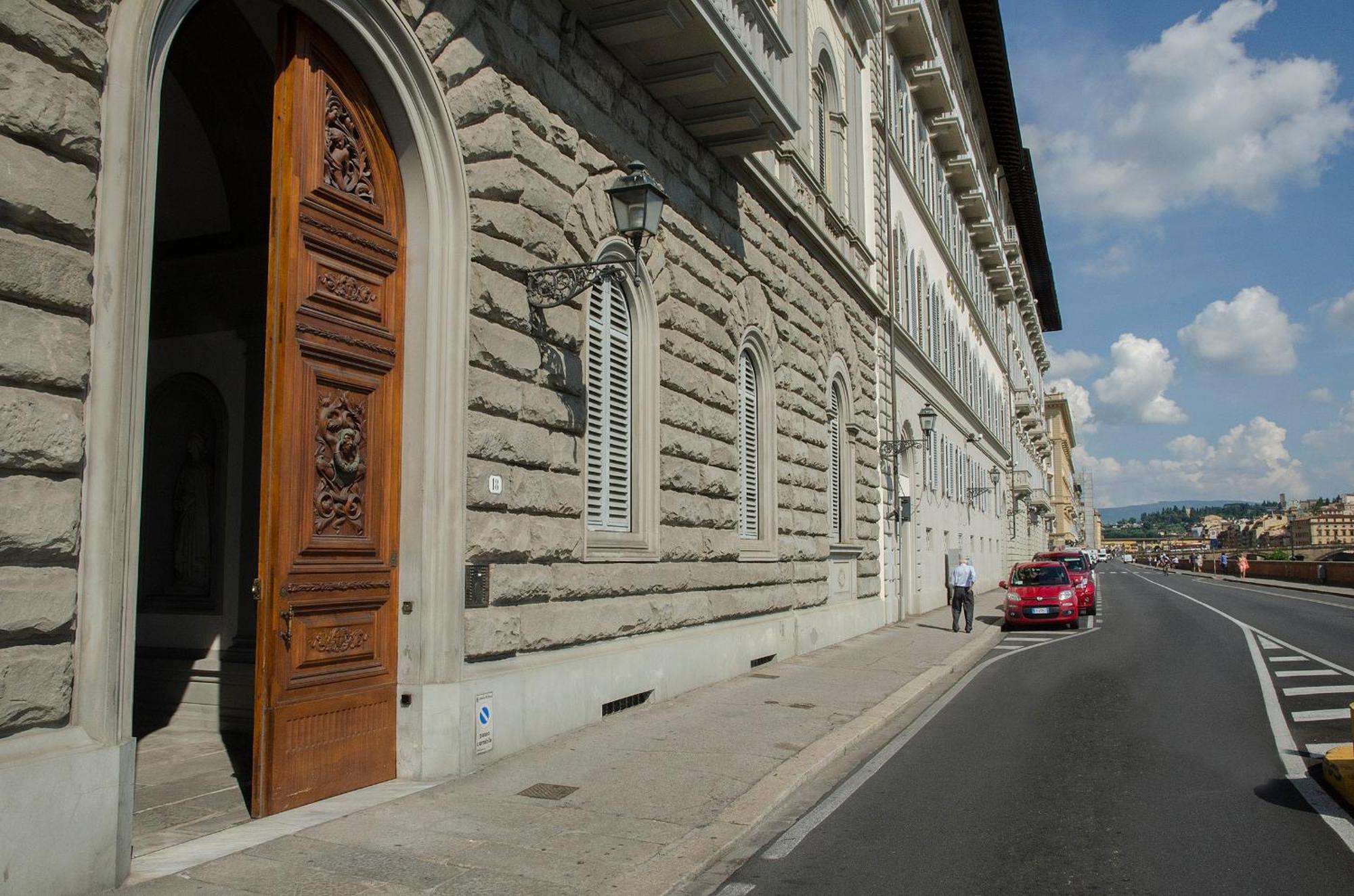 Lungarno Vespucci Charming Apartamento *